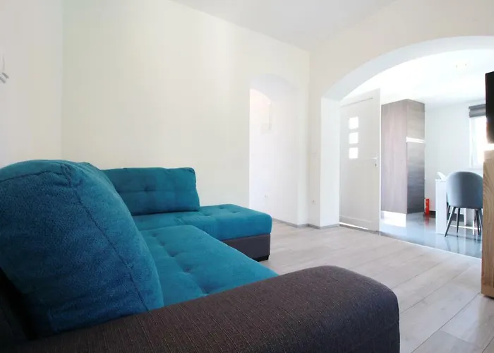 Sara With Seaview 돈제페트레케인